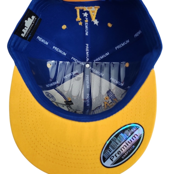 Los Angeles Blue And Yellow Snapback With Football Helmet Logo - Picture 7 of 7